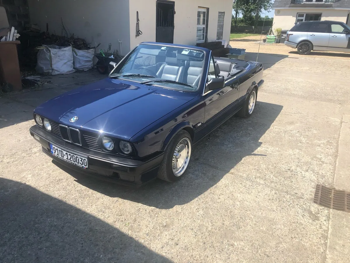BMW E30 - Image 1