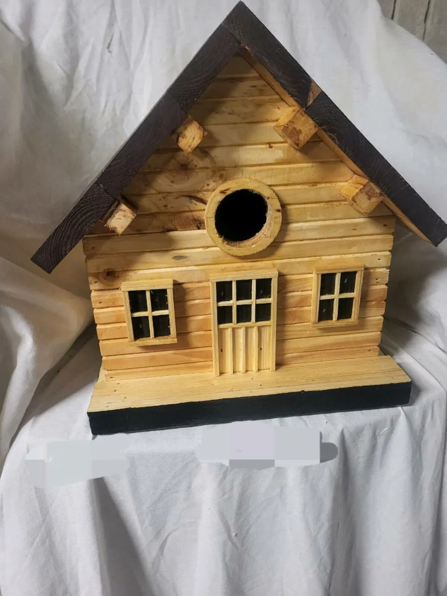 Bird house - Image 1