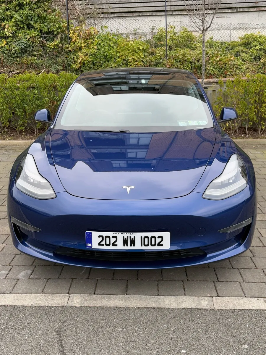 Tesla Model 3 Long Range AWD - Image 2