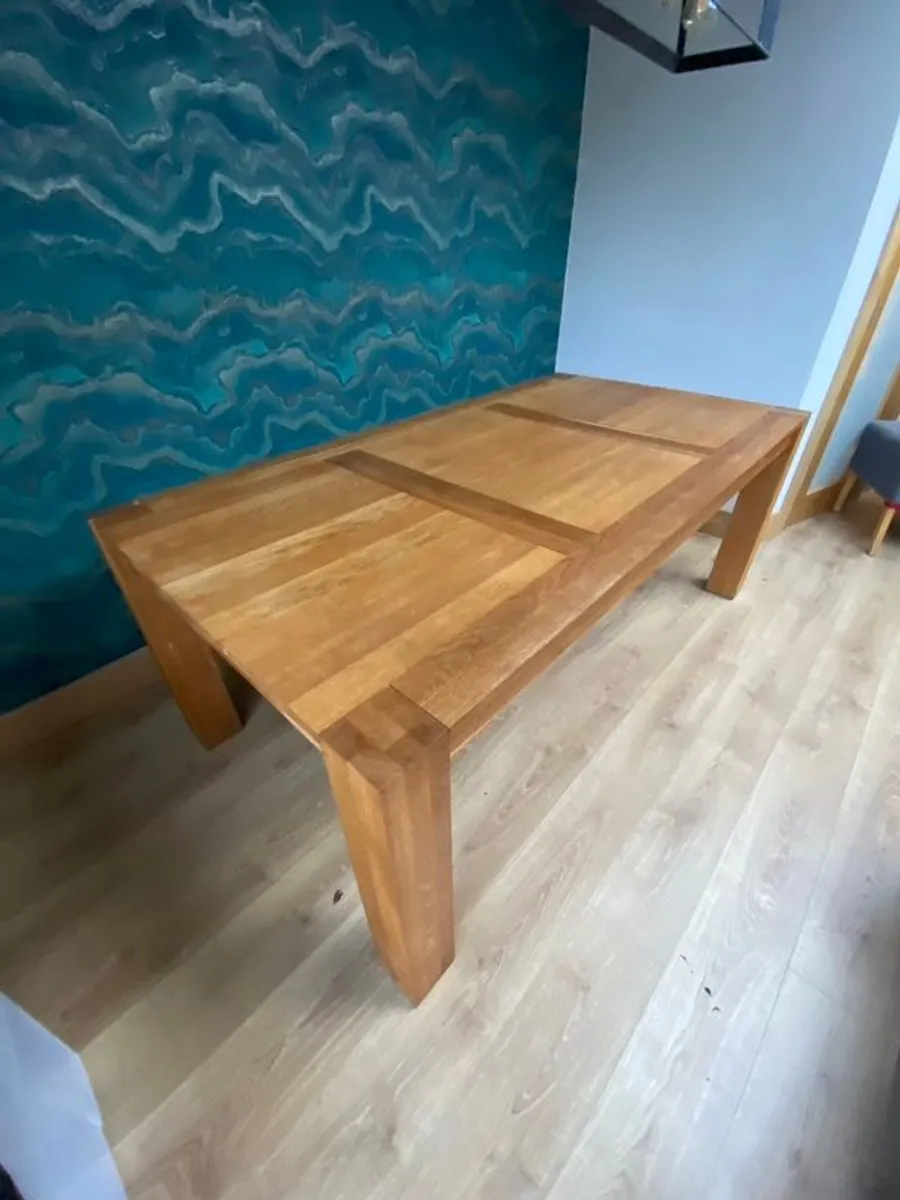 Dining table - Image 3