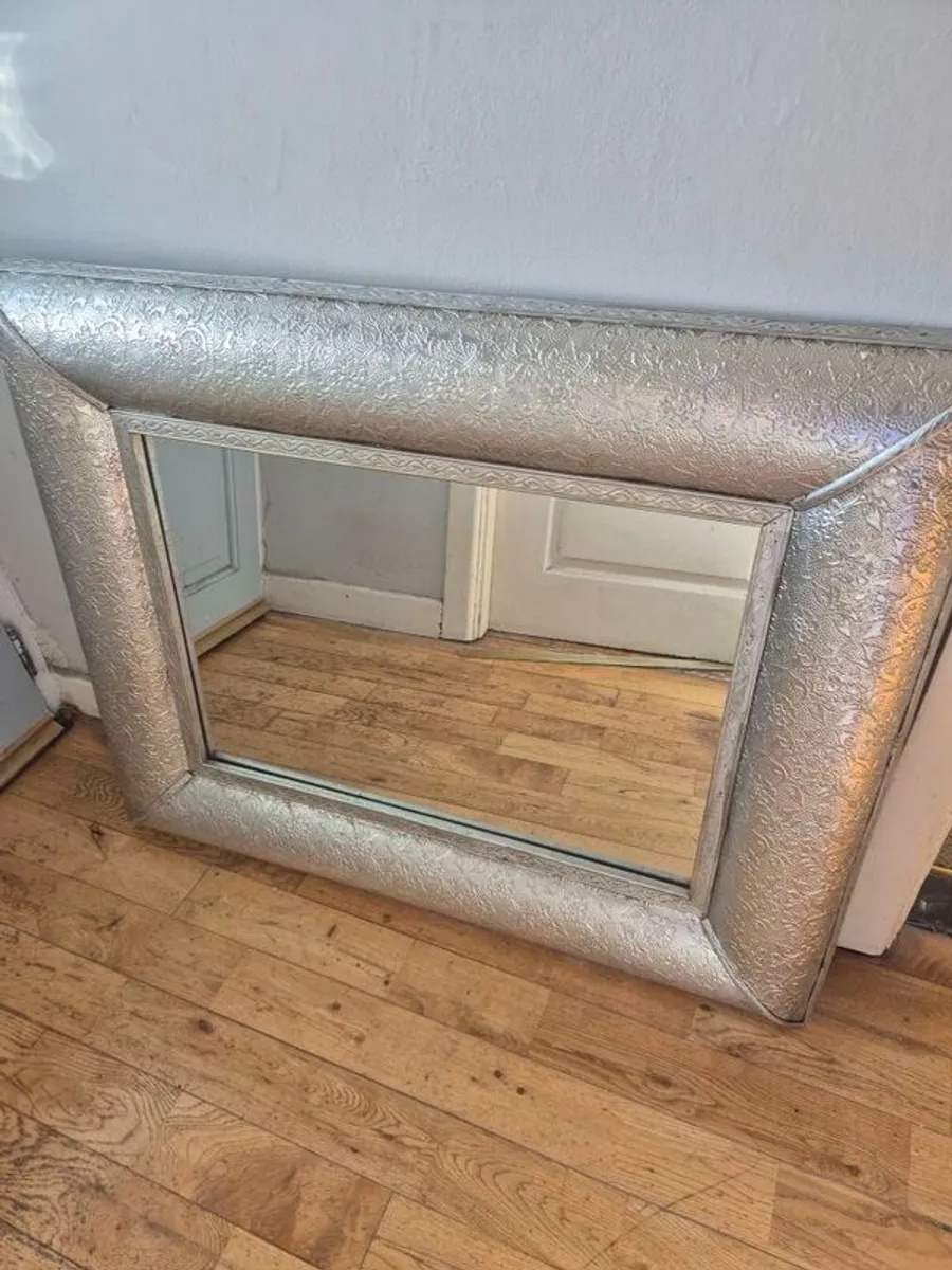 Mirror - Image 1