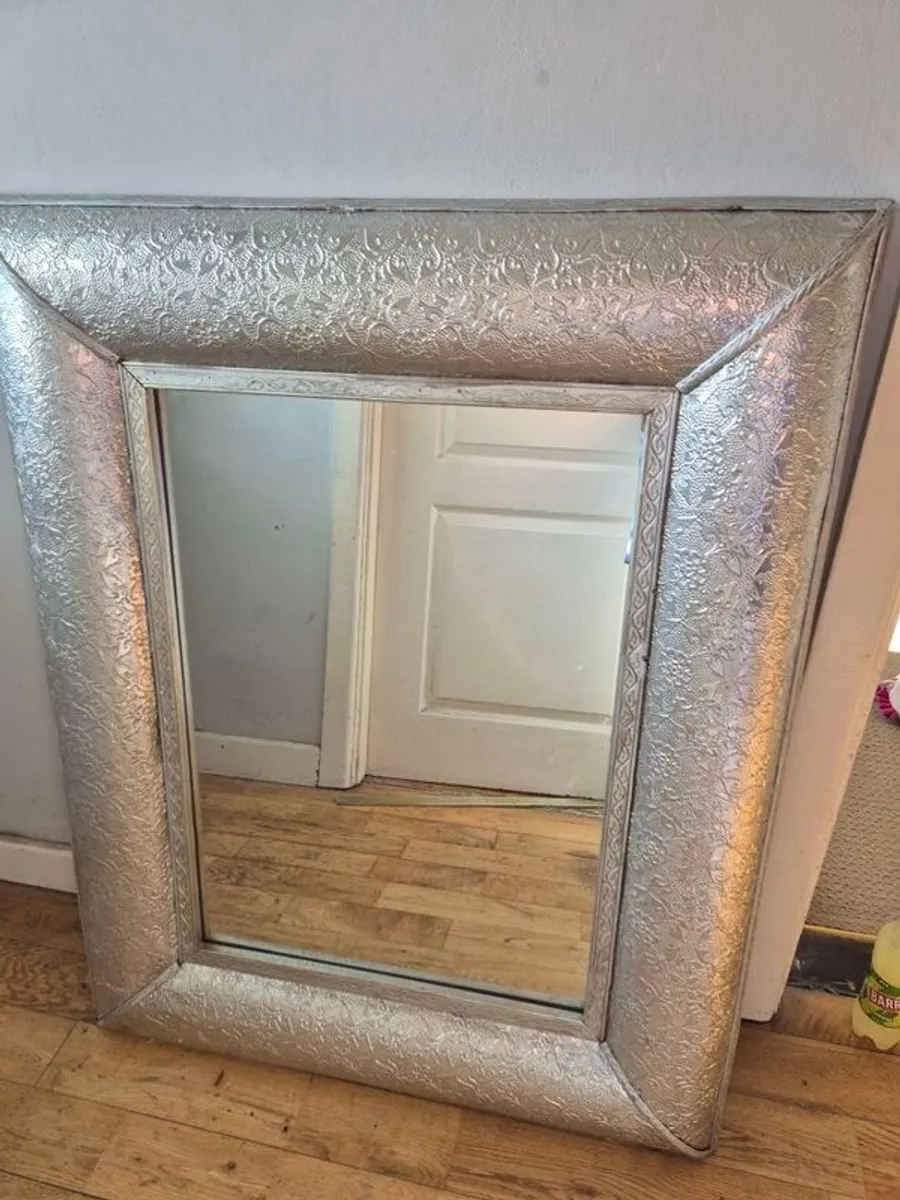 Mirror - Image 4