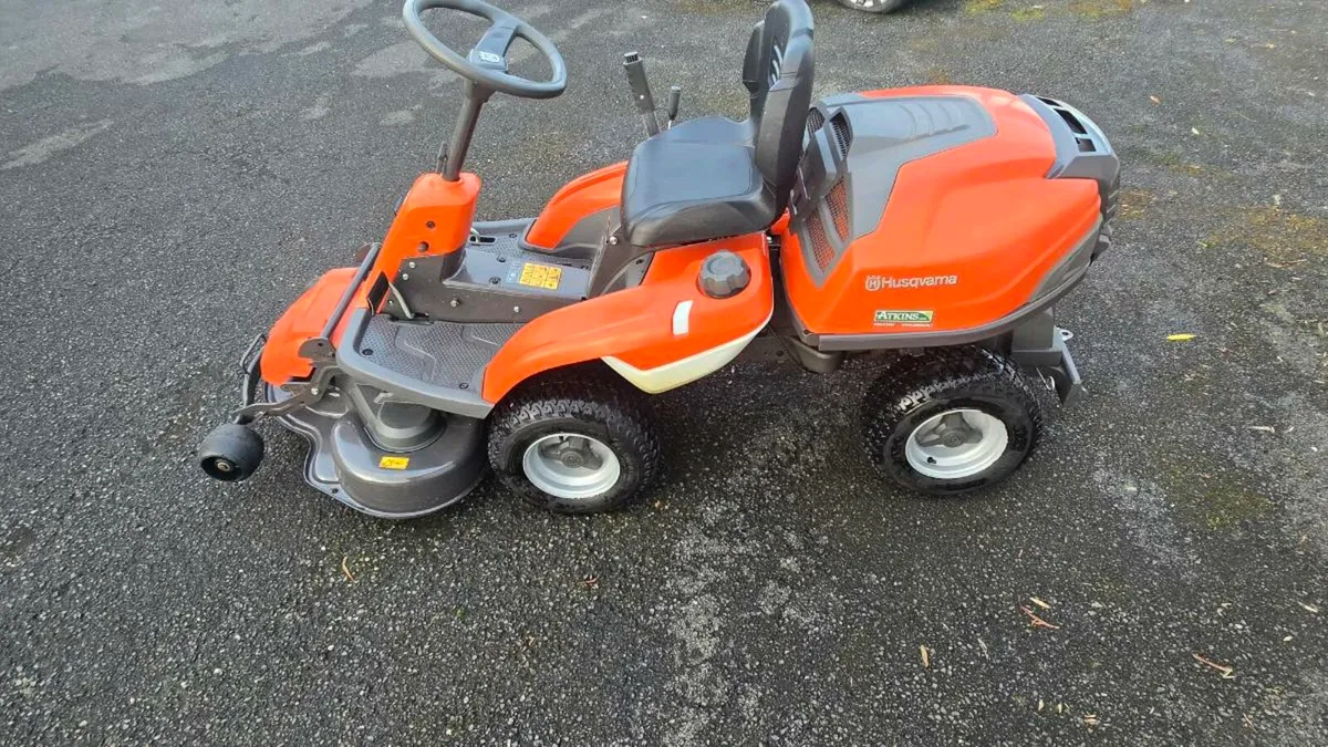 Husqvarna R214TC as new - Image 2