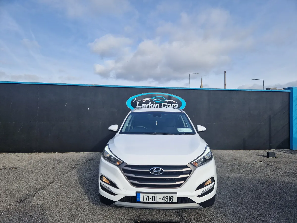 171 Hyundai Tucson Low Miles High Spec - Image 2