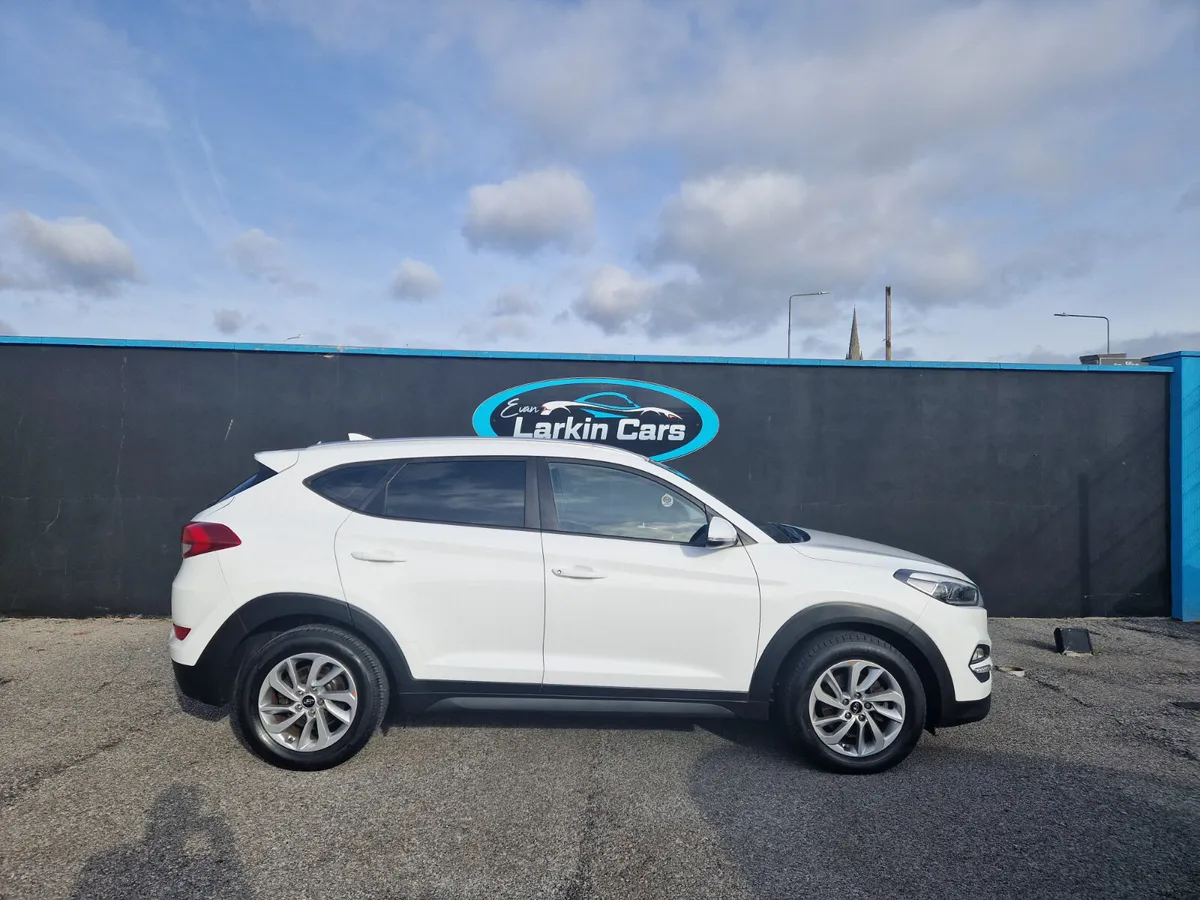 171 Hyundai Tucson Low Miles High Spec - Image 4