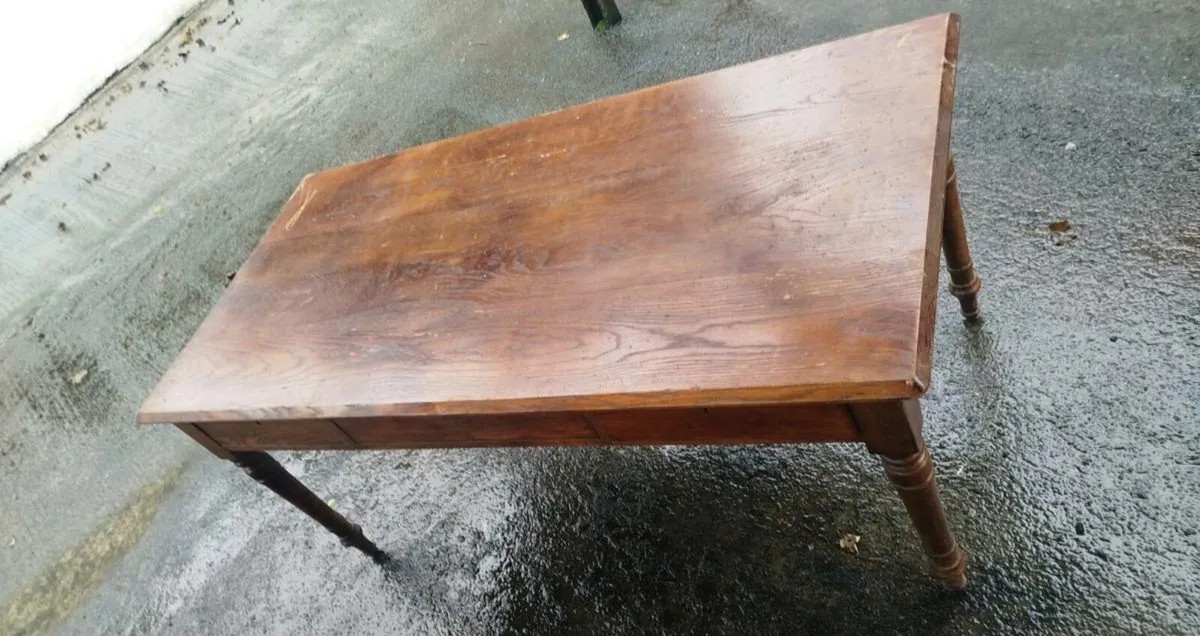Kitchen Table - Image 3
