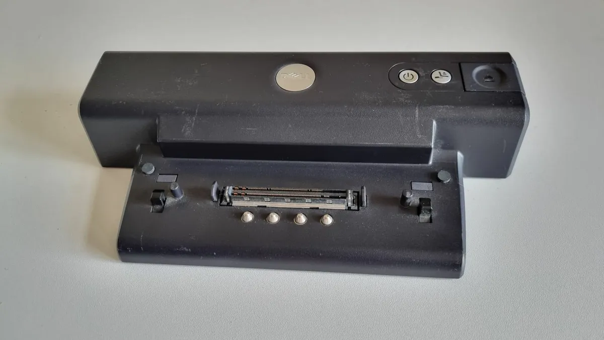 Dell PR01X Docking Station - Image 1
