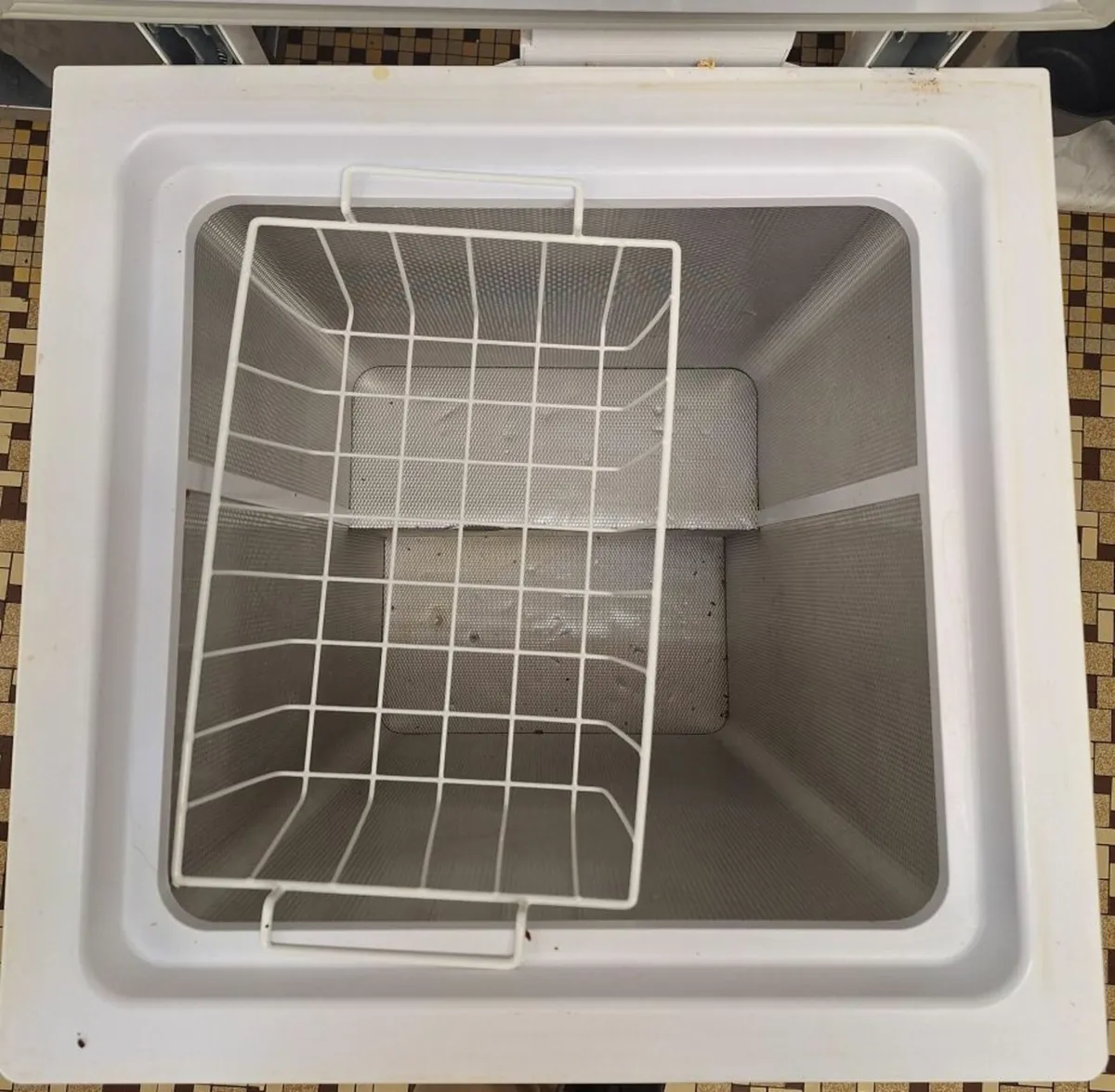 Chest Freezer - Image 2