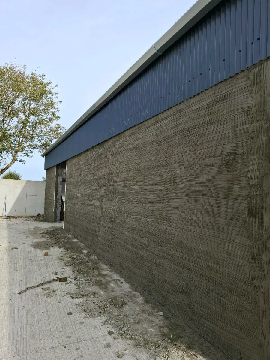Plasterer available - Image 1