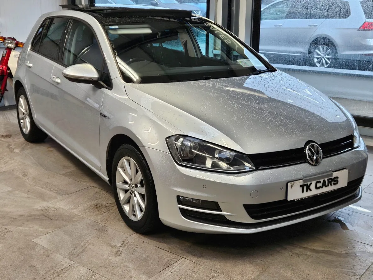 16 VOLKSWAGEN GOLF LOUNGE EDITION - Image 1