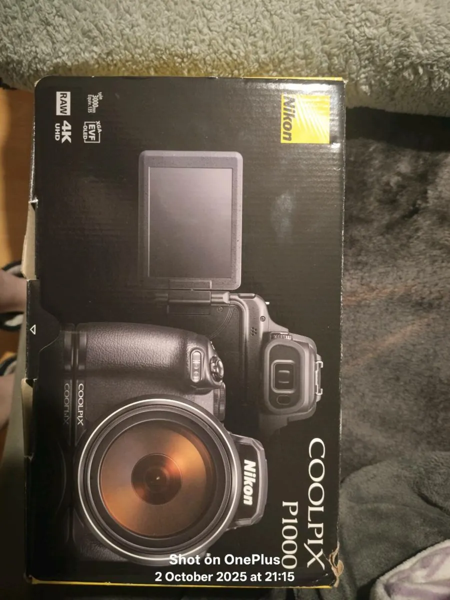 Nickon P1000 & Tripod - Image 1