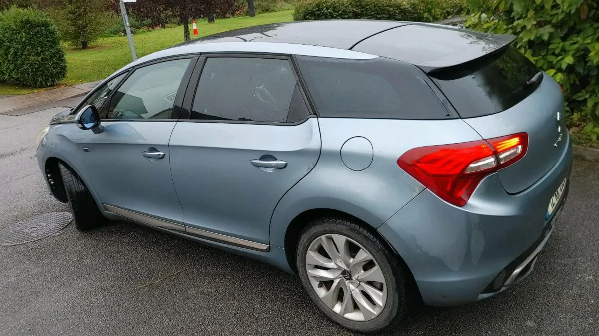 Citroen DS5 Hybrid Automatic - Image 3