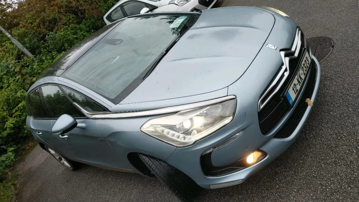 Citroen DS5 Hybrid Automatic - Image 4