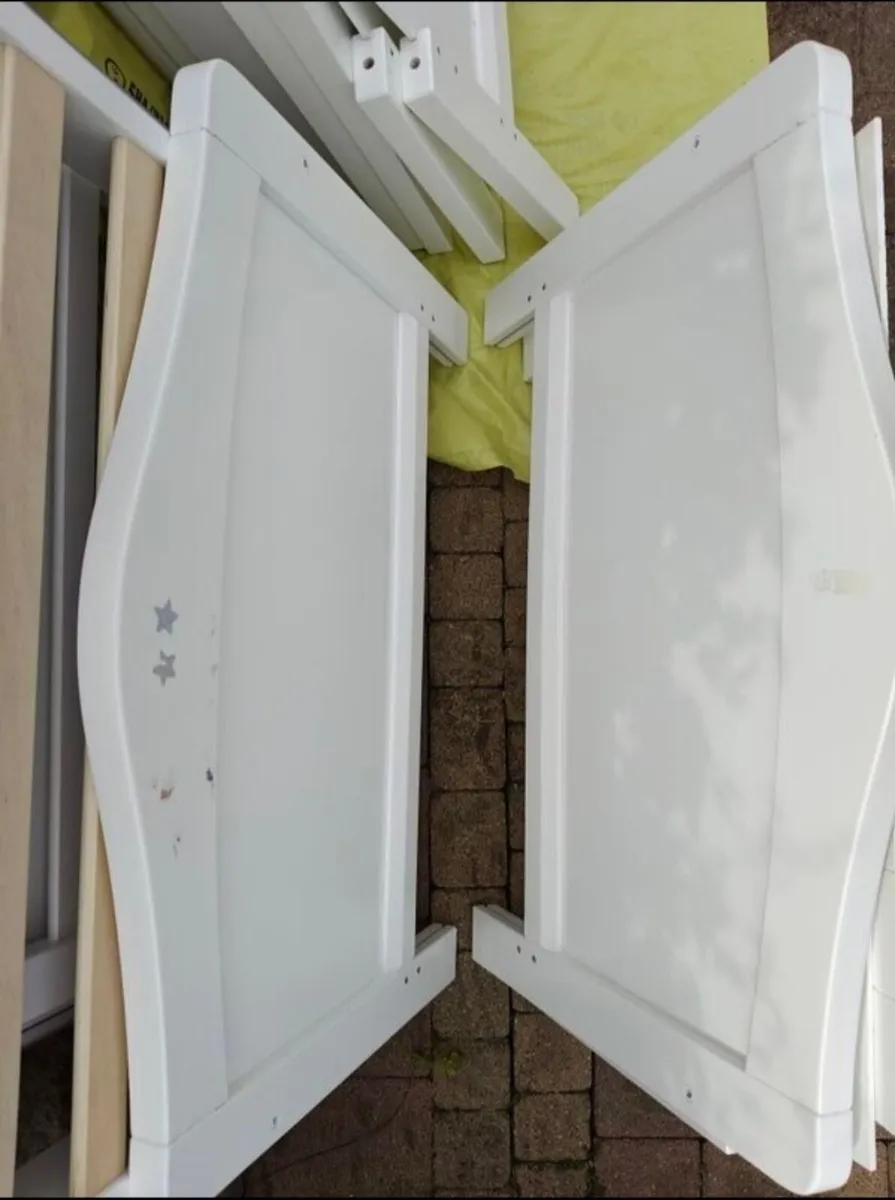 Babylo Ella Cot Bed - Image 4