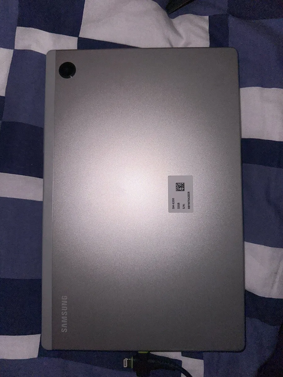 Samsung galaxy a8 Tablet - Image 2