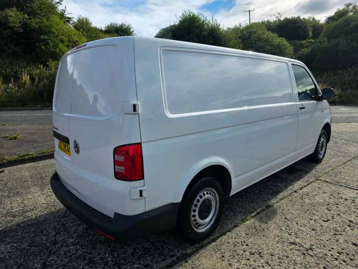 2018 volkswagen transporter - Image 4
