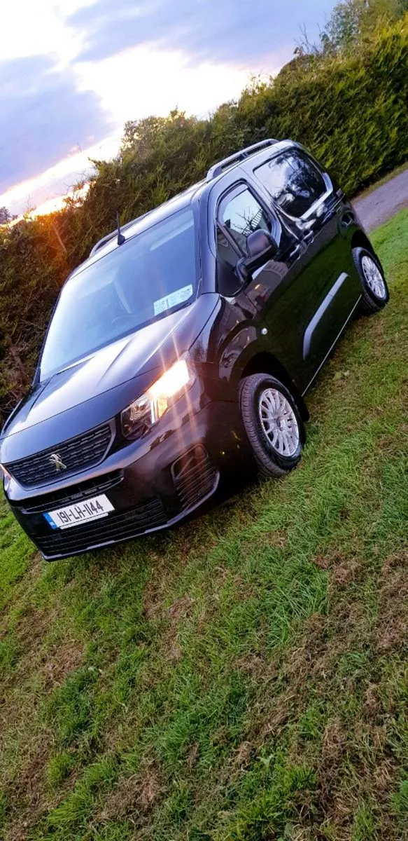 Peugeot partner  1.6hdi,  2019, clean van 3seats - Image 1