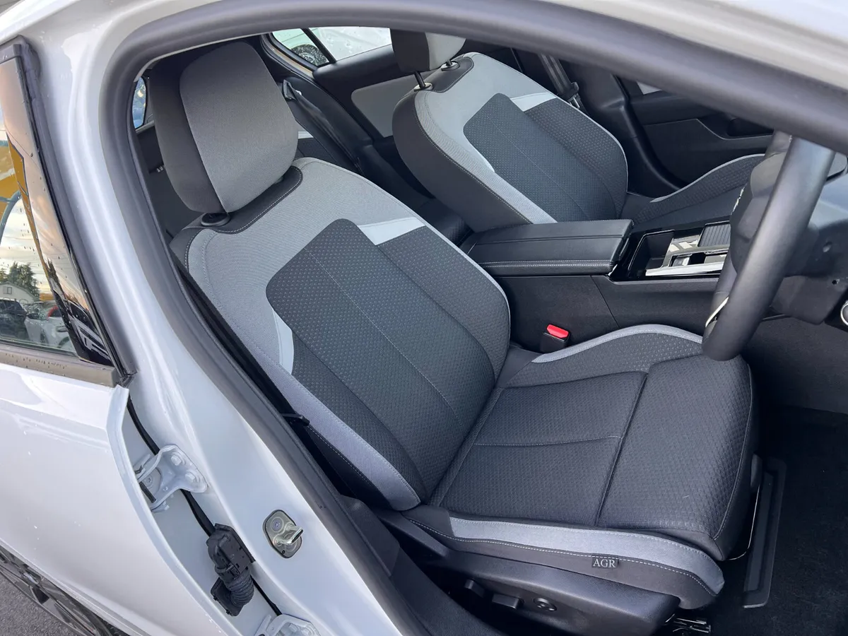 Best Value 2024 ELEGANCE Launch Model Finished In - Image 4