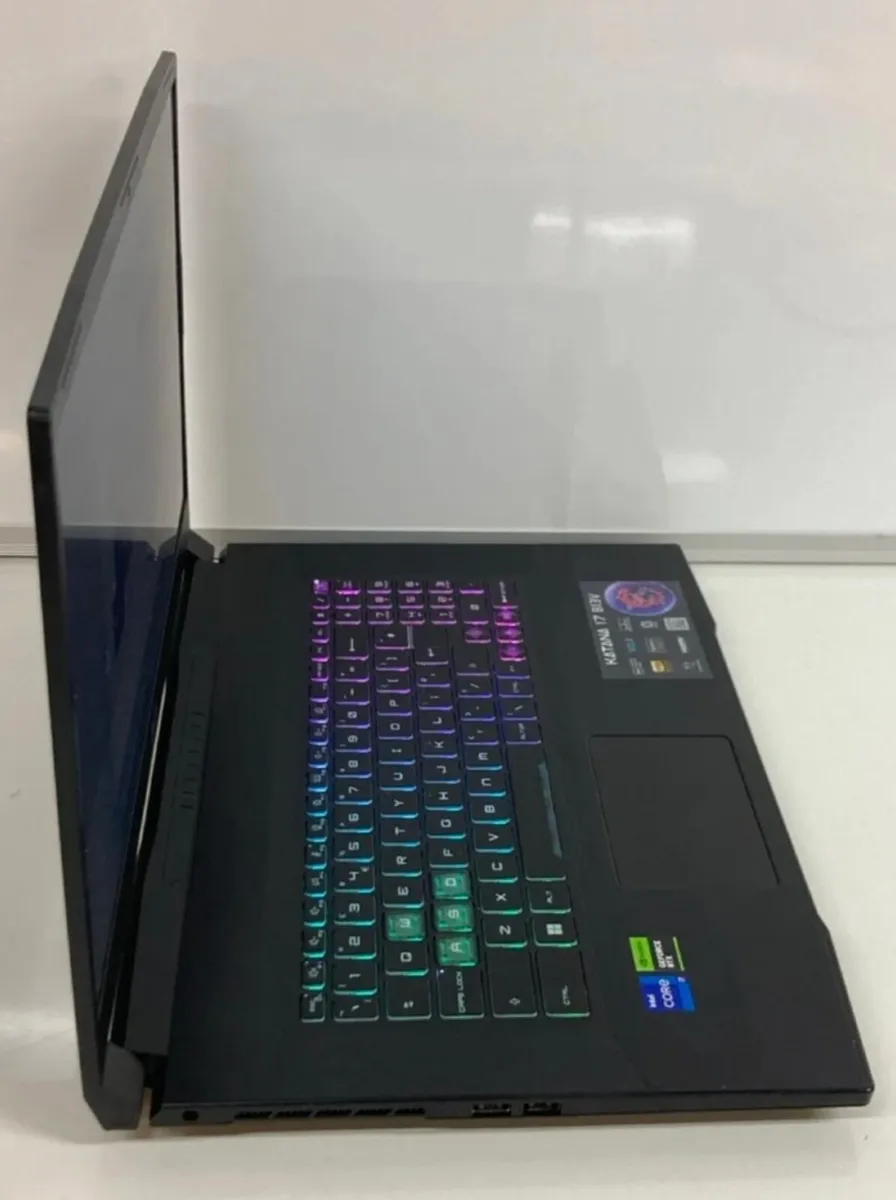 MSI KATANA 17B13V - Image 2