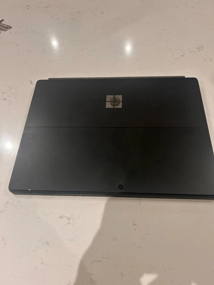 Surface Pro 9, with keyboard - Image 1