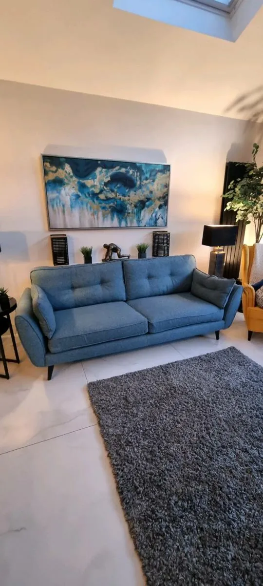4 seater sofa - Image 3
