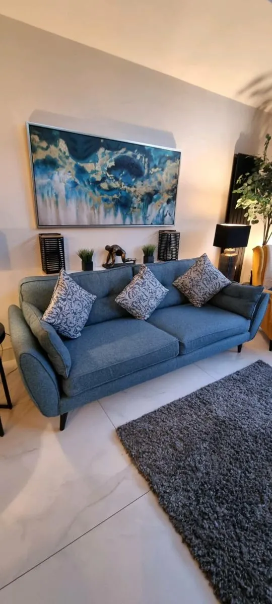 4 seater sofa - Image 4