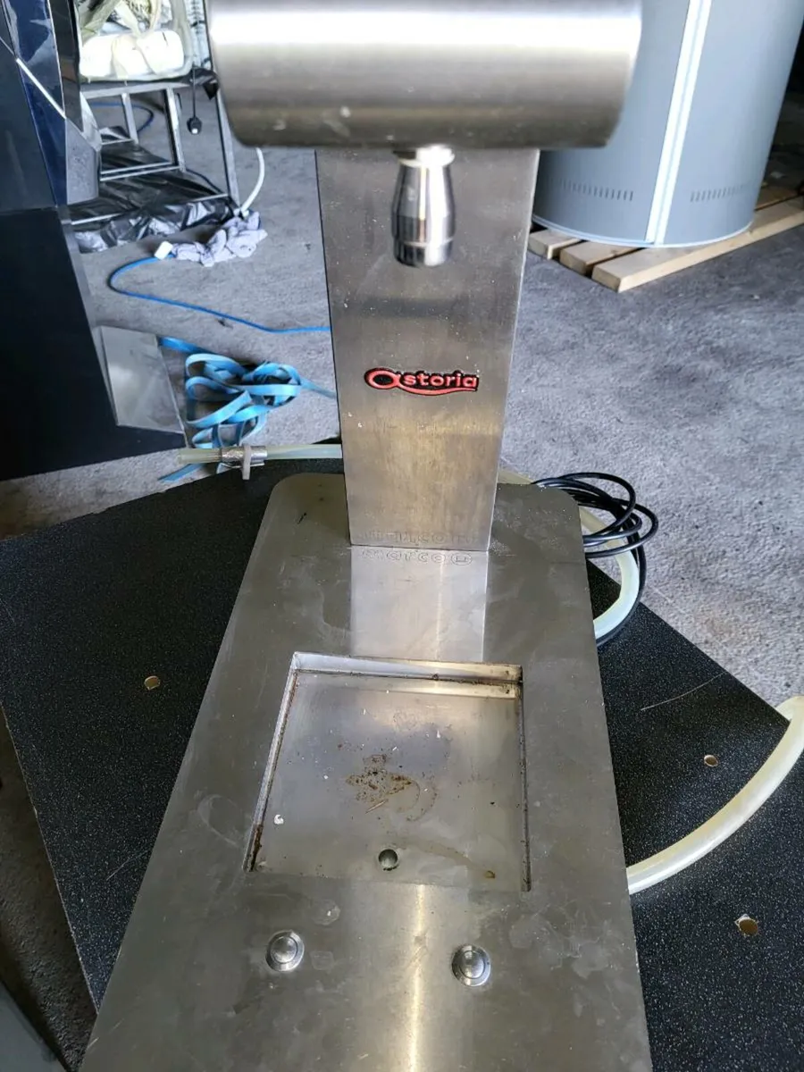 Kitchen equipment - Image 2