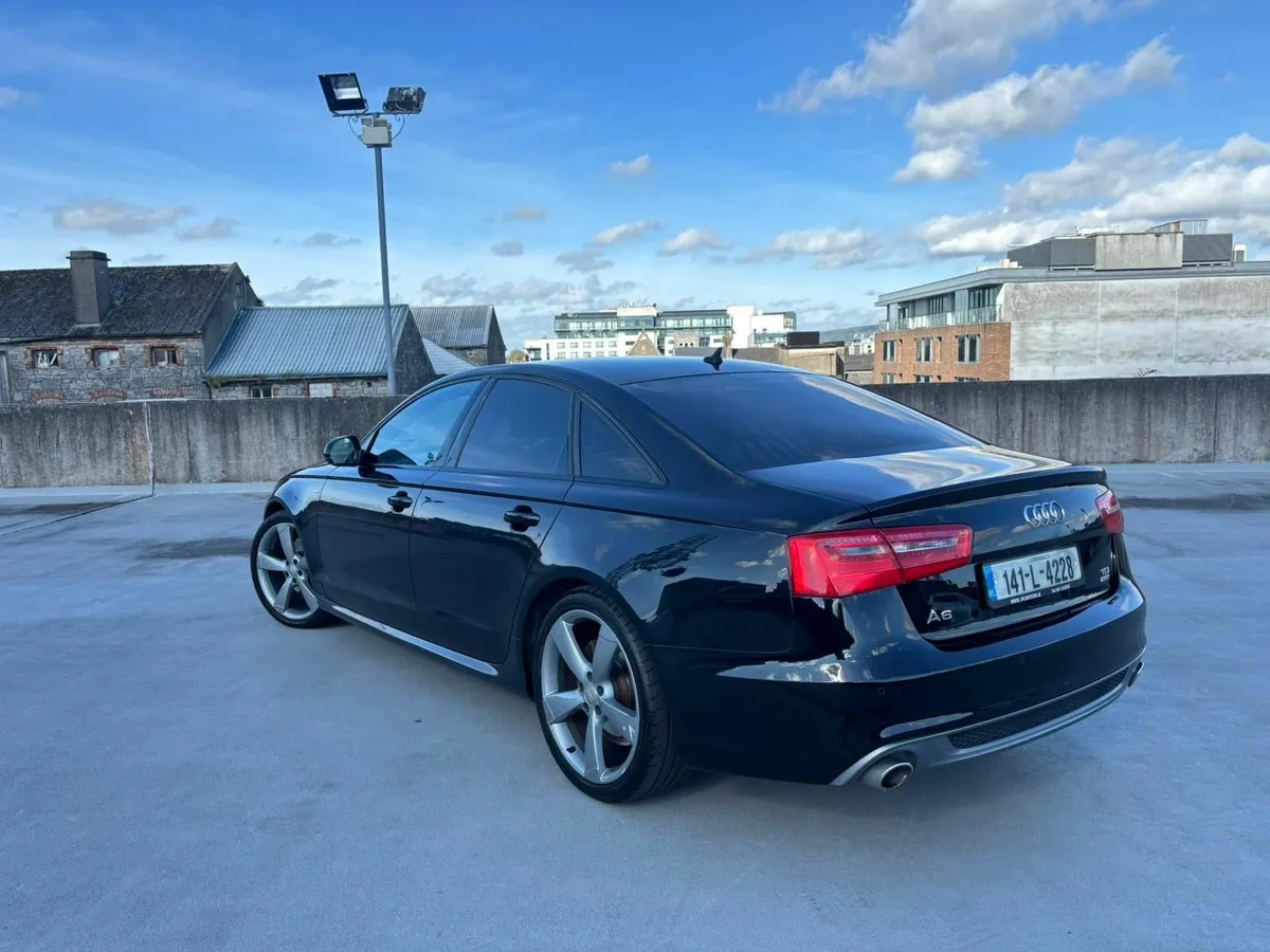 Audi A6 2014 - Image 2
