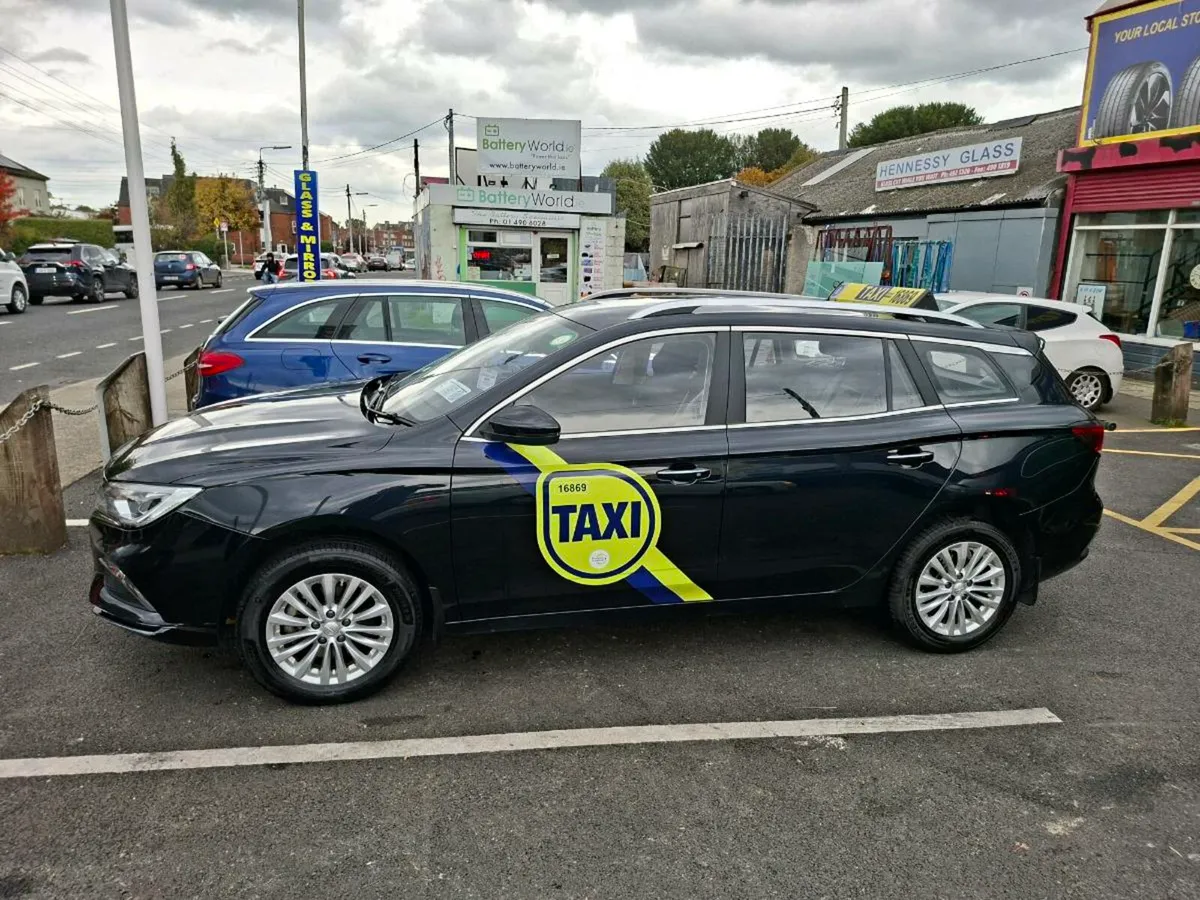 Rent a taxi 280 per wk - Image 3