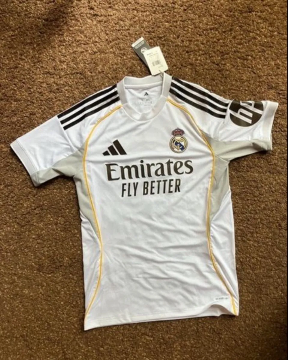 Real madrid home jersey - Image 1