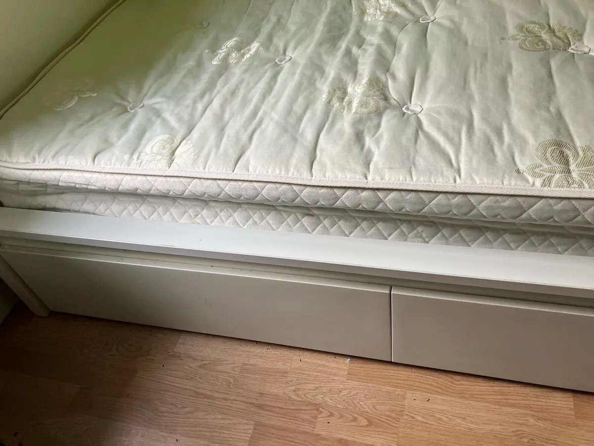 Single bed - Image 4