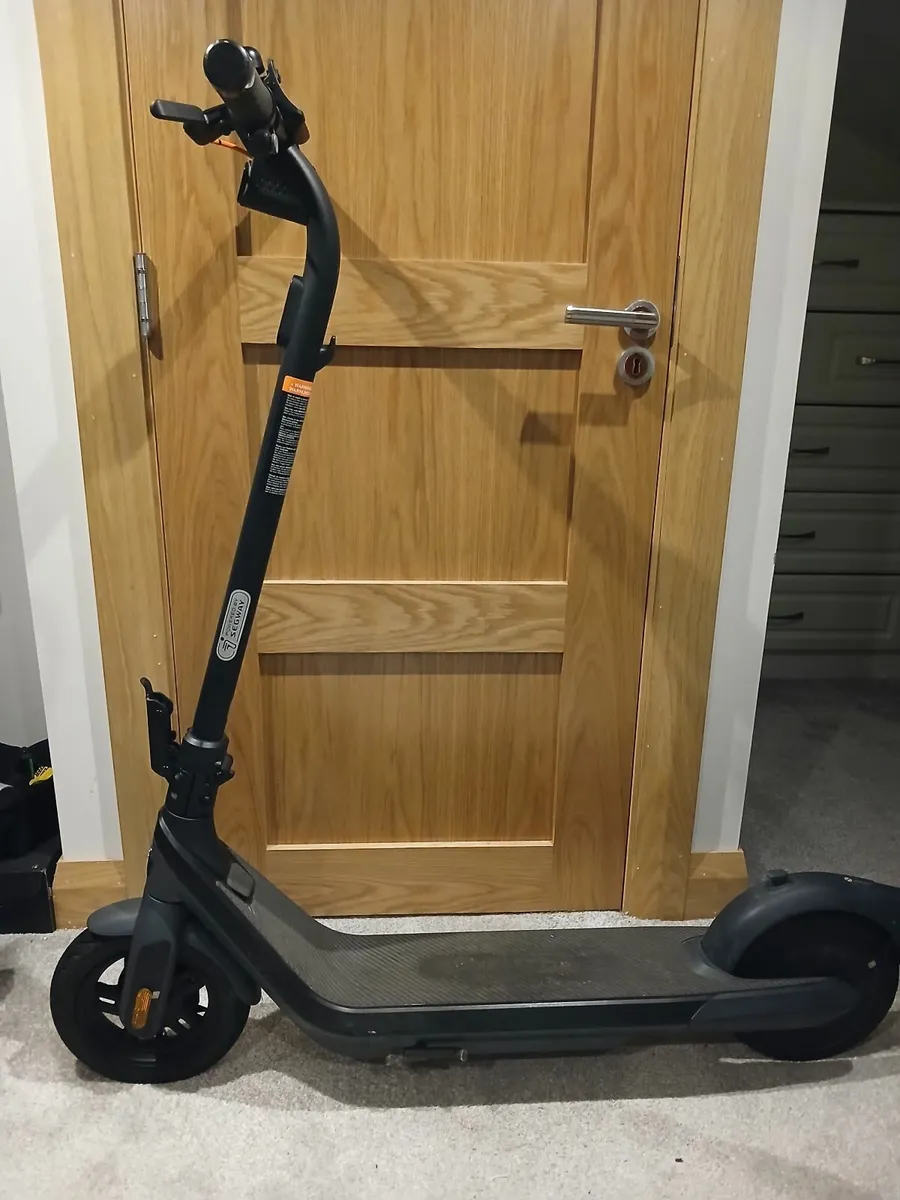 Electric scooter - Image 1