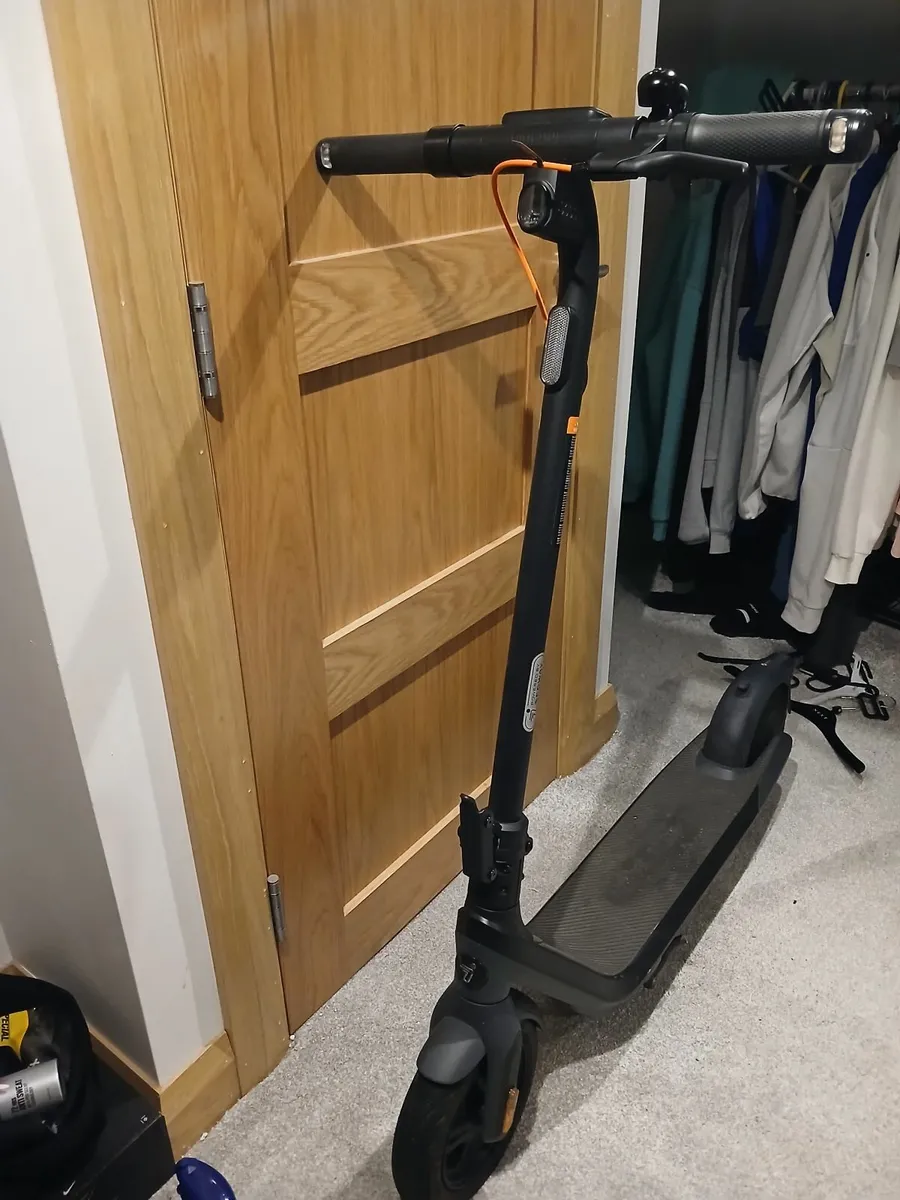 Electric scooter - Image 2