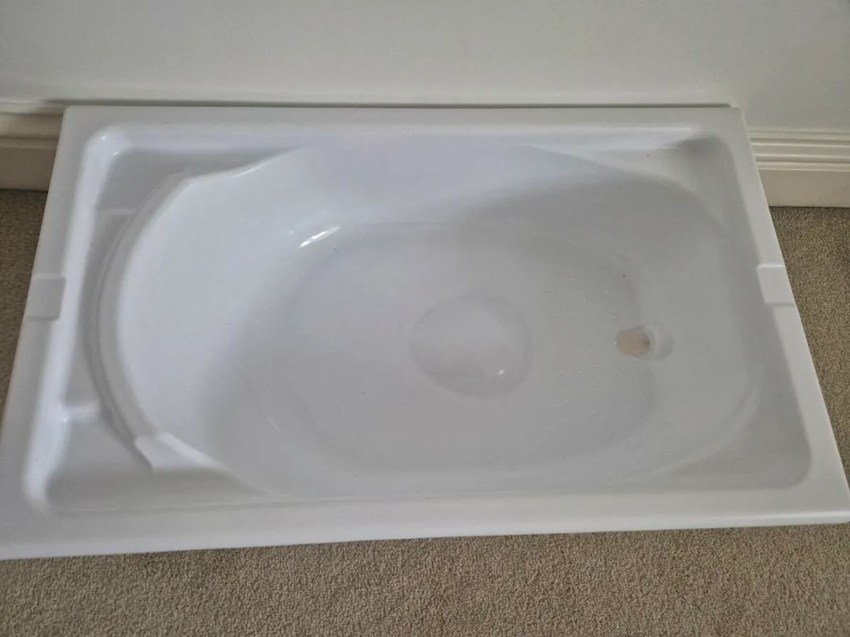 Baby Bath, baby wash basin & Peppa Pig Potty - Image 2