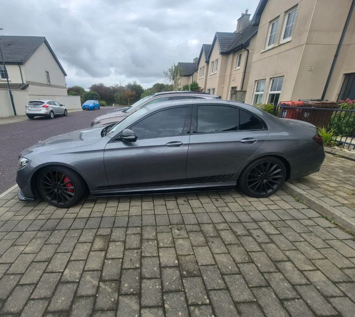 Mercedes Benz AMG LINE 220D - Image 2