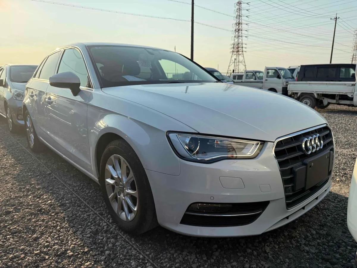 152 Audi Leather Seats/Heated Elec seats Hi Spec - Image 1