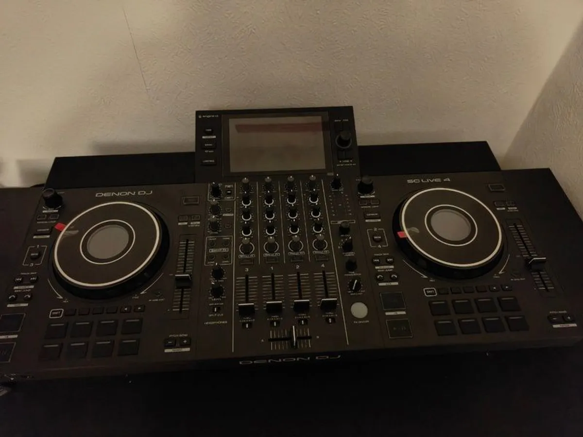 DJ Equipment Denon DJ SC Live 4 - Image 3