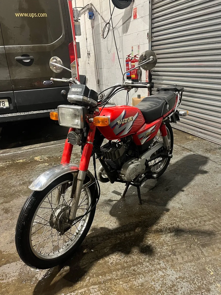 Ax100 - Image 1