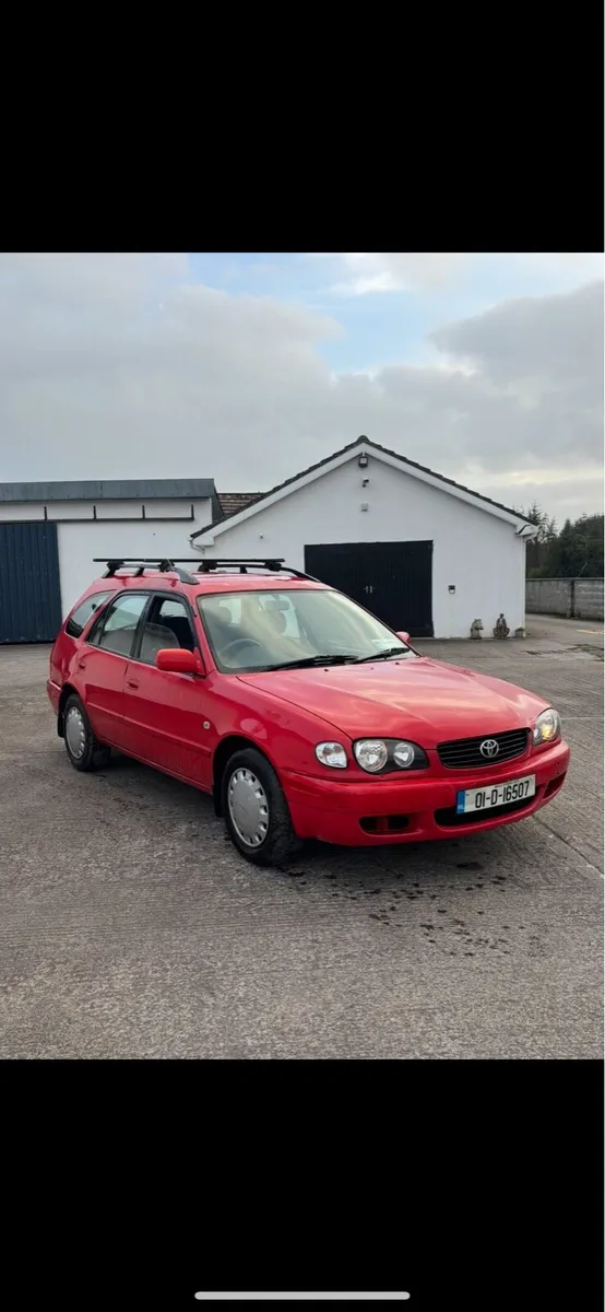Toyota Corolla Estate - Image 1