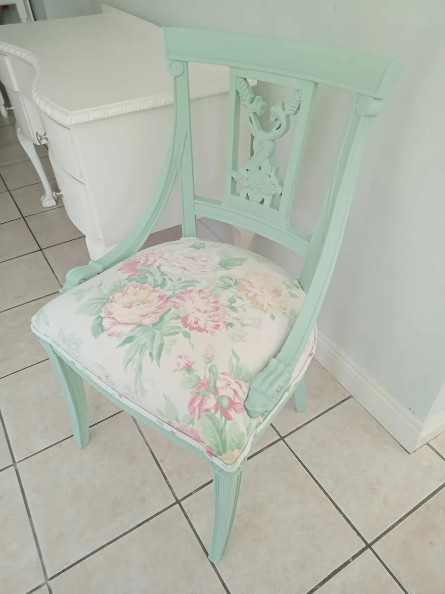 Chair - Image 4