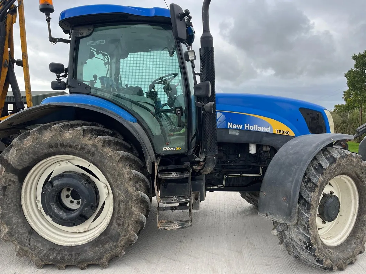 Newholland T6030 - McConnell 6500t - Image 3