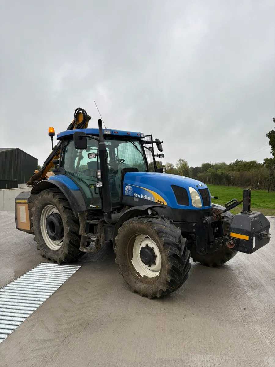 Newholland T6030 - McConnell 6500t - Image 1