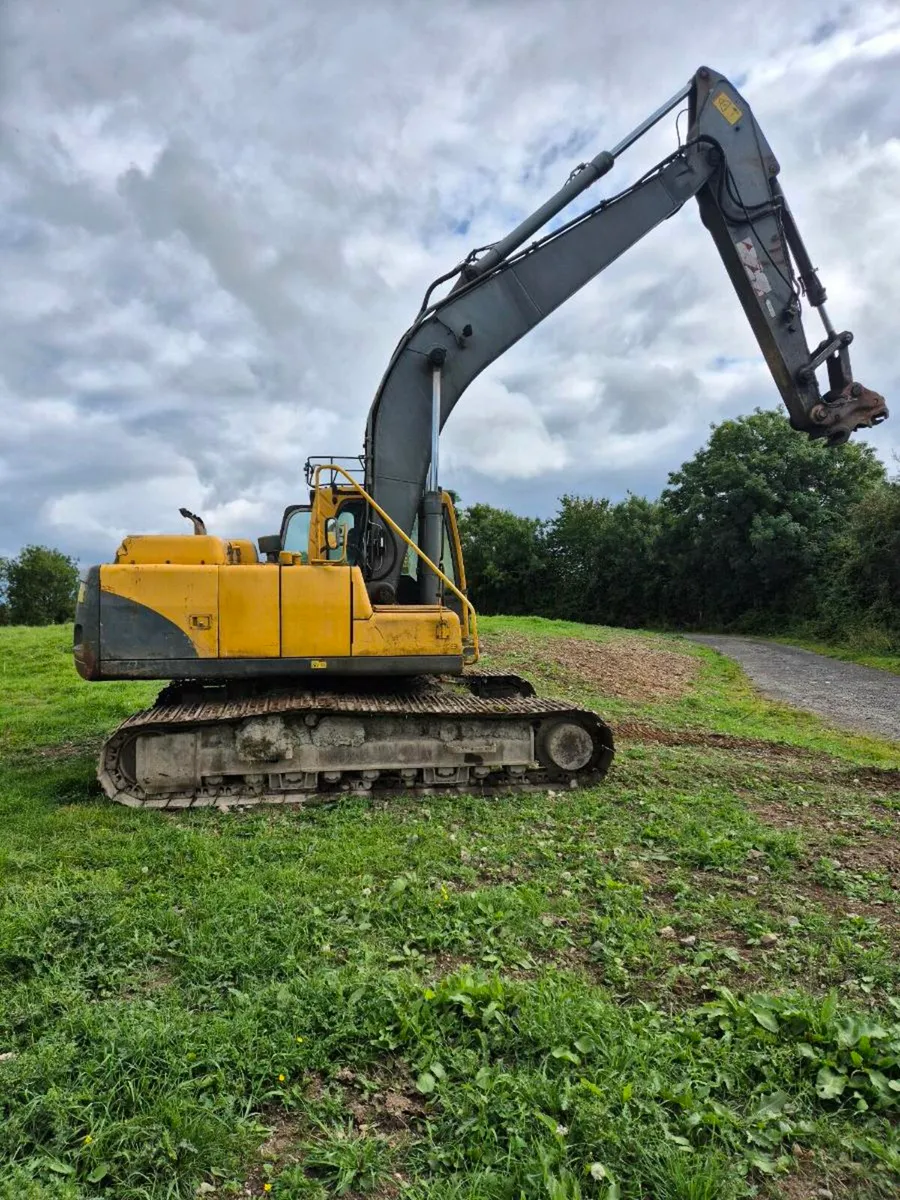 Volvo ec210b - Image 2