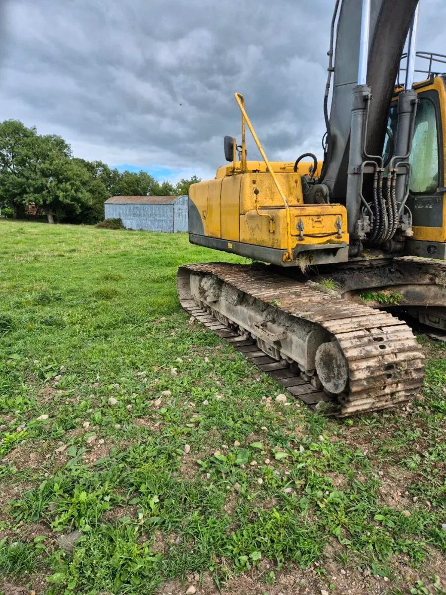 Volvo ec210b - Image 3