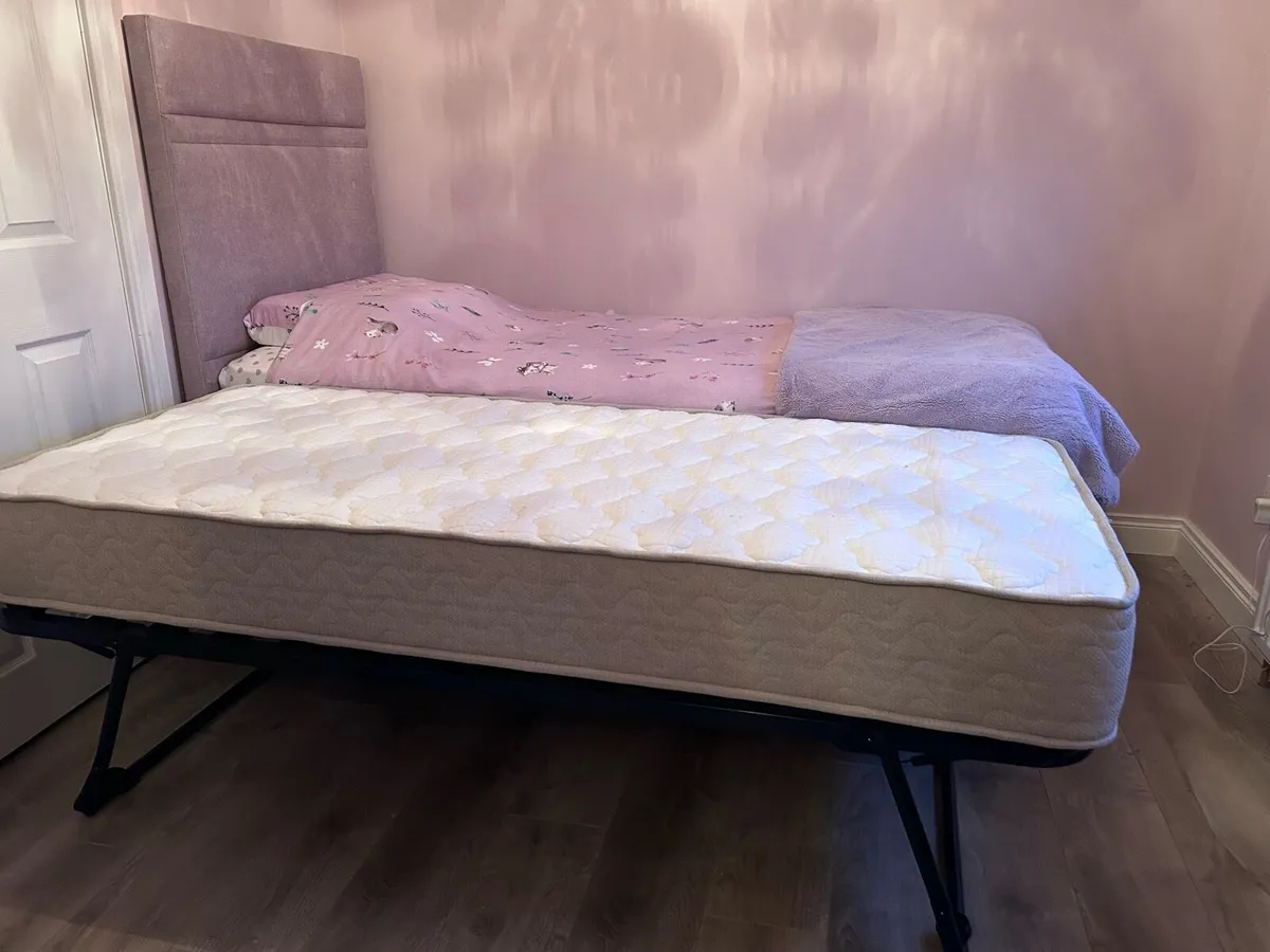 Single bed - Image 4