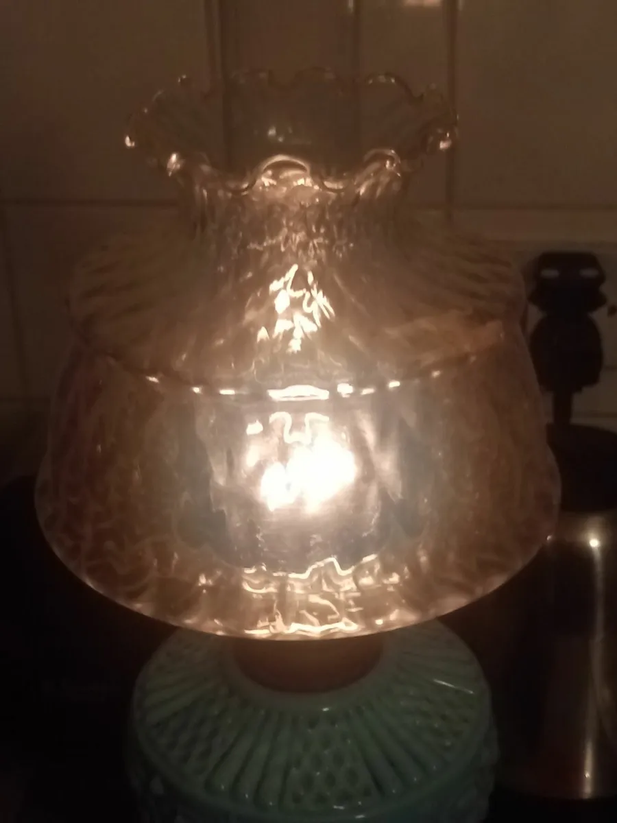 Victorian Oil Lamp - Image 4
