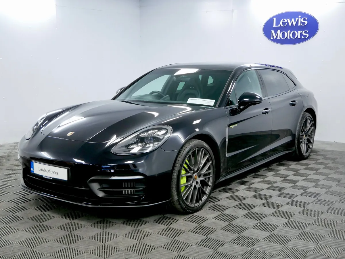 2024 Porsche Panamera Sport Turismo Platinum Ed - Image 4