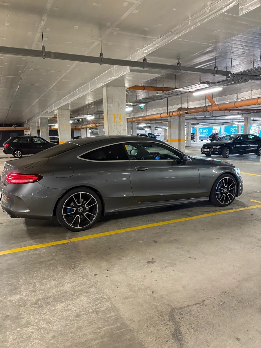 Car - Image 1
