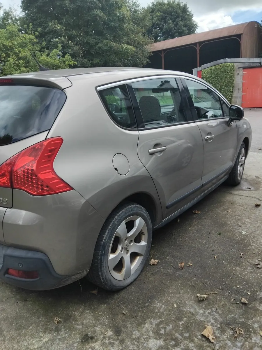Peugeot 3008 2013 - Image 2
