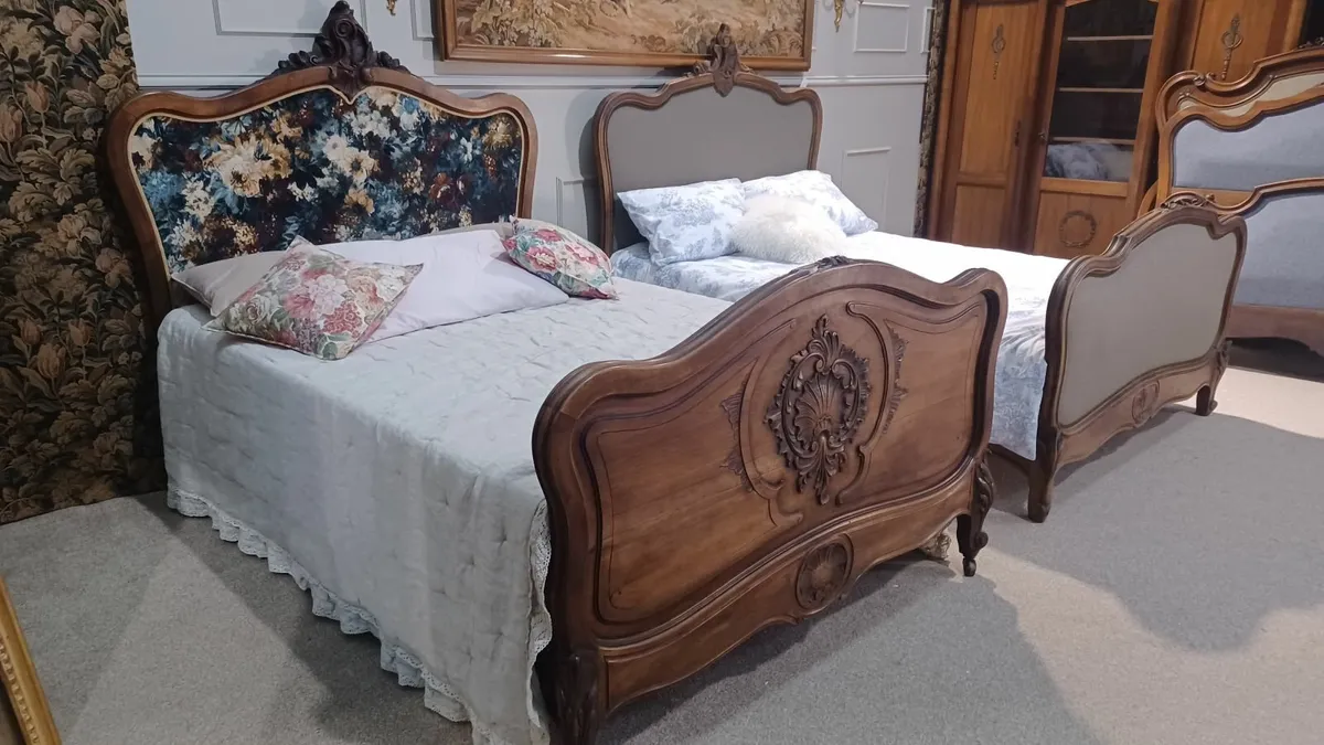 Two unique beds Louis XV - Image 1